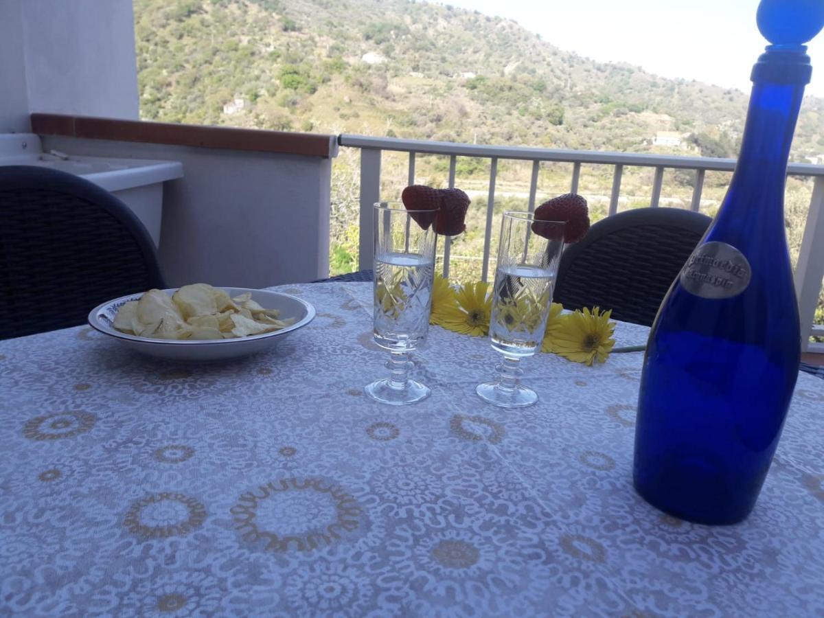 Casa Di Lucia Appartement Forza dʼAgro Buitenkant foto